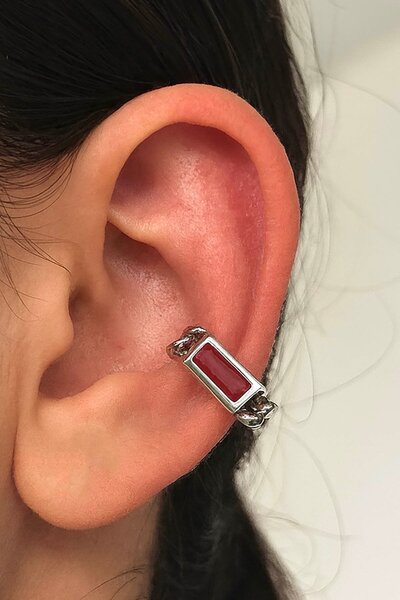 TAKIŞTIR Gümüş Renk Taş Detaylı 14K Altın Kaplama TX Ear Cuff (Tek)