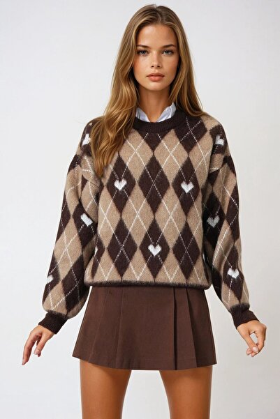 VAGGON Women's Brown Crew Neck Heart and Diamond Pattern Soft Sweater Vs01008