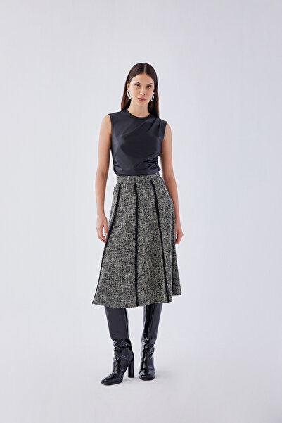 IDYL Skirt with Striped Accessories