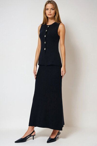 VAGGON Women's Black Accessory Buttoned Vest and Maxi Skirt Knitwear Set Vs01003