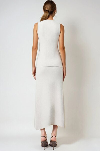 VAGGON Women's Cream Accessory Buttoned Vest and Maxi Skirt Knitwear Set Vs01003