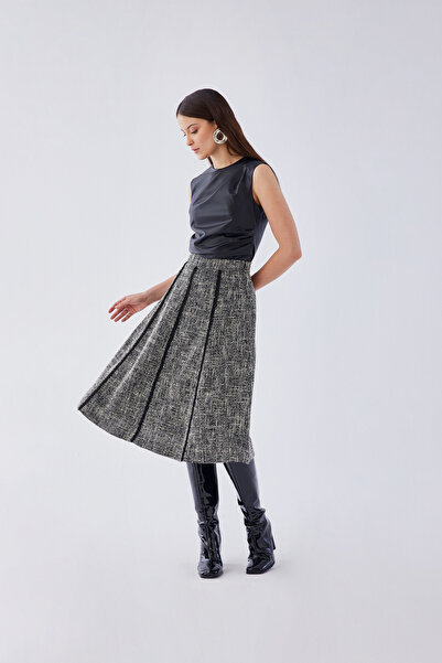 IDYL Skirt with Striped Accessories