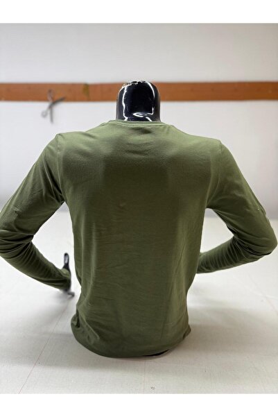 HT Outdoor Το μοντέλο μας είναι μια μπλούζα με μακριά μανίκια από 100% βαμβάκι με φιγούρα ψαριού κυπρίνου.