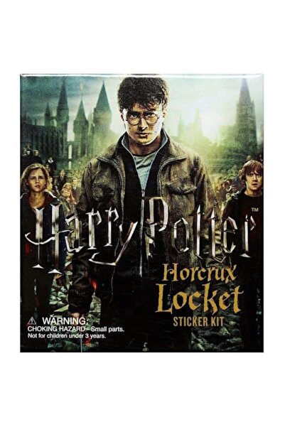 Hachette مجموعة هاري بوتر هوركروكس مع قلادة وكتاب ملصقات (مجموعات صغيرة ضخمة)