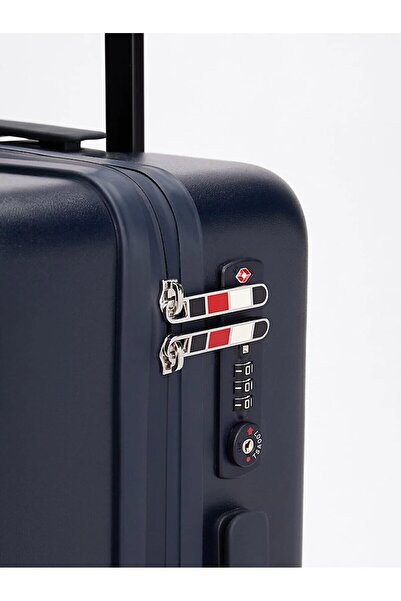 Tommy Hilfiger Suitcase Carry On Kabin Boy Valiz