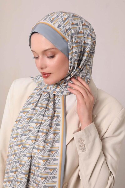 Levidor Gray Zigzag Pattern Club Shawl