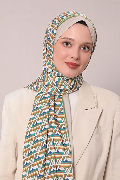 Levidor Beige Zigzag Pattern Club Shawl