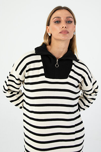 Nuevo Çizgili Triko Elbise Ekru Siyah – Rahat ve Şık Tesettür Uyumlu Kışlık Model Standart Beden