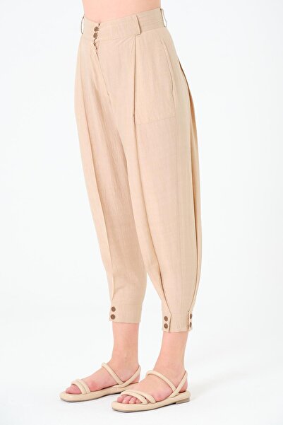 Sortie Women's Beige Color High Waist Ankle Length Buttoned Pleated Carrot Pants