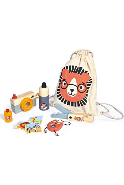 Tender Leaf Toys Wooden Play Set - Safari Explorer Kit, 10 Pieces