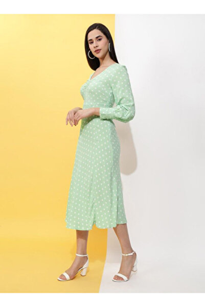 Freehand By Styli فستان نسائي متوسط ​​الطول بطبعة نقاط البولكا باللون الأخضر