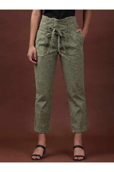Freehand By Styli Women Olive Slim Fit Cropped Pants