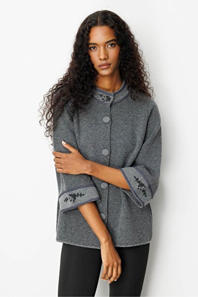 Desen Triko Women's Stand Collar Sleeve and Collar Embroidered Wool Coat Smoked