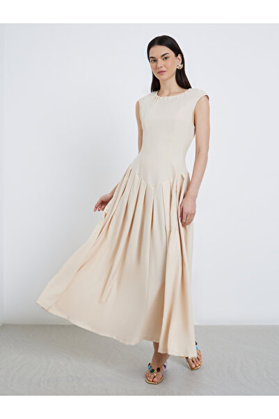 Take Two By Styli Solid Pleated Sleeveless A-Line Maxi Dress