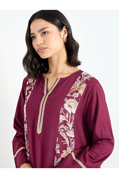 Styli Maroon Embroidered A-Line Jalabiya