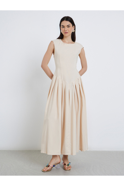 Take Two By Styli Solid Pleated Sleeveless A-Line Maxi Dress