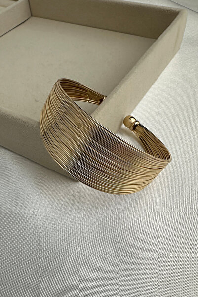 Modex Gold Color Ball Detail Elegant Wire Clamp Bracelet (Inner Diameter: 6cm)