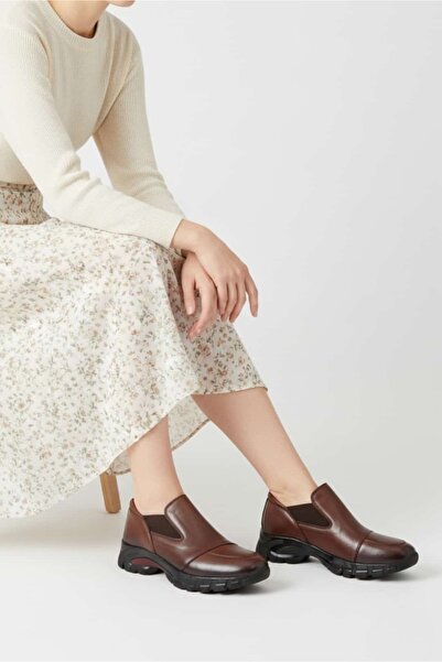 İskarpin Γυναικεία δερμάτινα παπούτσια Femi 890