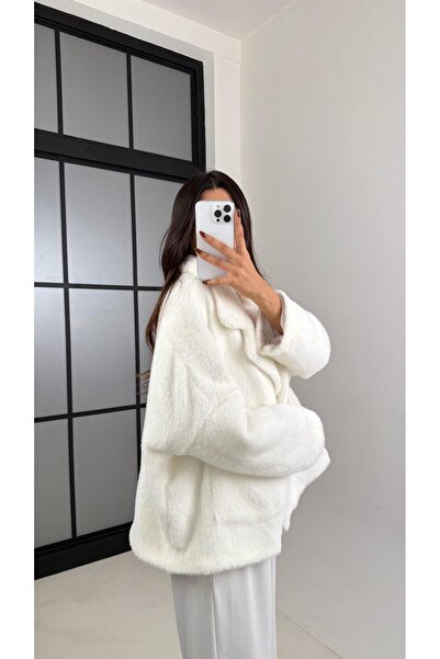 Gaus White Lined Fur Coat with Pockets Gaus-00214