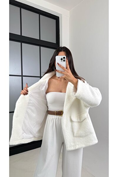 Gaus White Lined Fur Coat with Pockets Gaus-00214