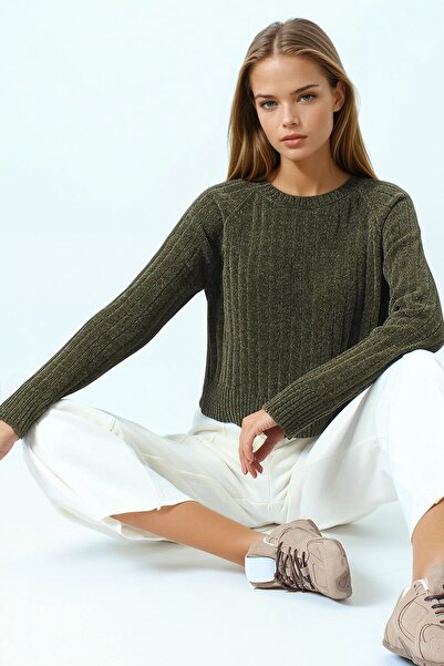 VAGGON Γυναικείο πλεκτό πουλόβερ με μακρυμάνικο λαιμόκοψη με υφή χακί βελούδο Vs01050