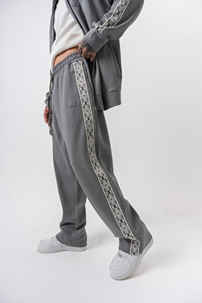 Respire Ανδρικό χειμερινό φούτερ με λεπτομέρεια από δαμασκηνό ύφασμα, διπλής όψης, φαρδύ και καπνιστό