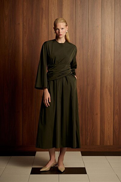 TERZİ DÜKKANI ROSE BÜZGÜLÜ DETAYLI ELBİSE HAKİ