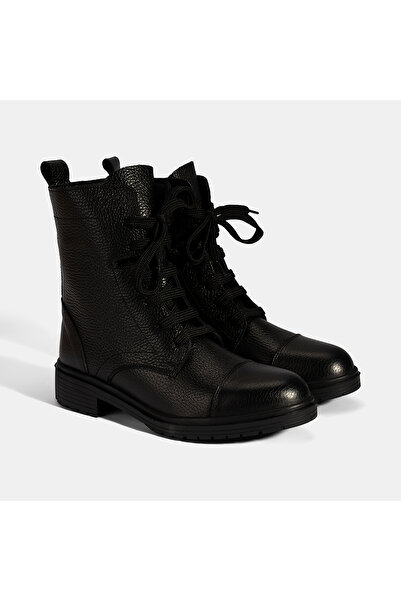 Desa Γυναικείες μαύρες δερμάτινες μπότες με κορδόνια