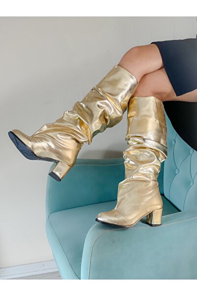 BERFONA ΜΠΟΤΕΣ ΠΟΥΣΙ ΧΡΥΣΟ ΜΕΤΑΛΛΙΚΟ ΤΑΚΟΥΝΙ 5 εκ. ΜΕ ΦΟΥΣΤΑ ΚΑΤΩ ΑΠΟ ΤΟ ΓΟΝΑΤΟ