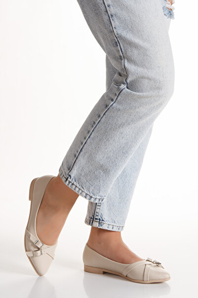 HAYAT SHOES Çift Bantlı Toka Detaylı Bej kadın Düz Topuklu Ayakkabı