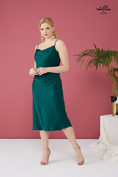 Stylish فستان ميدي ناعم عاري باللون العشبي