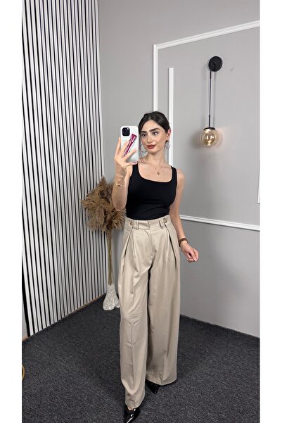 TEXXANA Wide-Letter Button Detail Pants