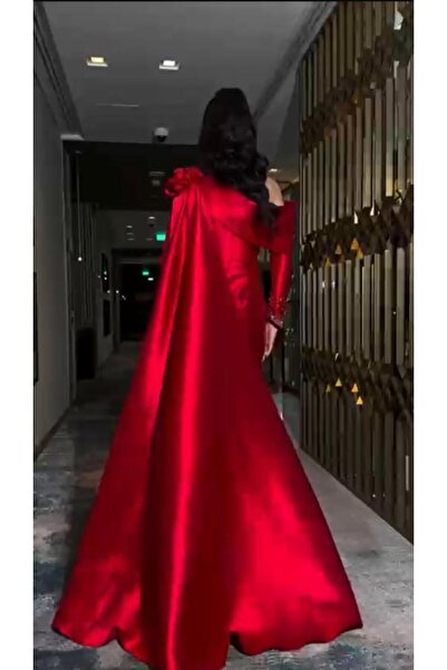 Fashion jewels elegant red dress