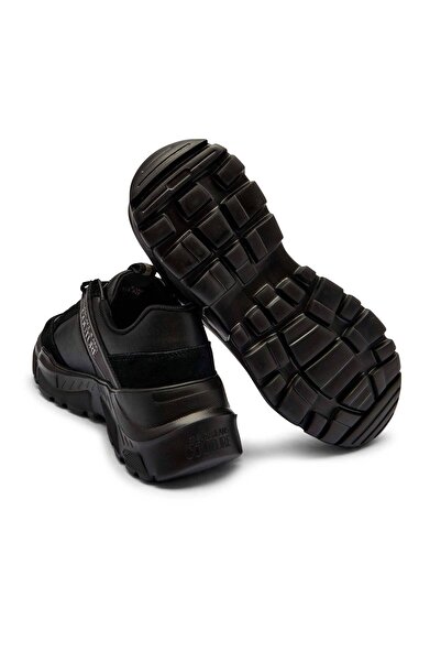 Versace Erkek Yüksek Rahat Taban Süet Detaylı Siyah Sneaker 79YA3SC2ZPB30-899