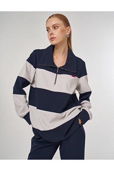 Kayra Renk Bloklu Geniş Yaka Sweatshirt Koyu Lacivert