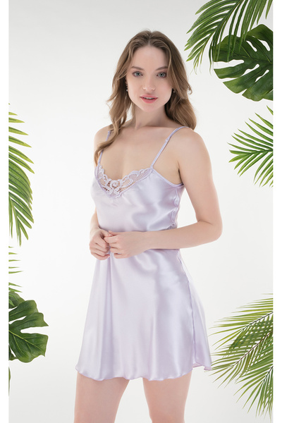 Stylish Elegant two-piece set consisting of a shirt and a satin robe for a soft look.