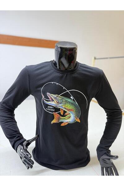 HT Outdoor Our Long-Sleeved T-Shirt Model Features a Crane Fish Figure and Is Made of 100% Cotton.