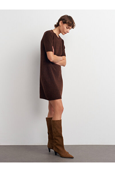 Dilvin 90257 Bisiklet Yaka Yün Karışımlı Triko Elbise-Kahve M.