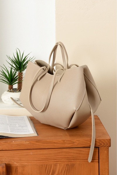 ESTUTE Lüks Cüzdan Hediyeli Büyük Kapasiteli Omuz Çantası