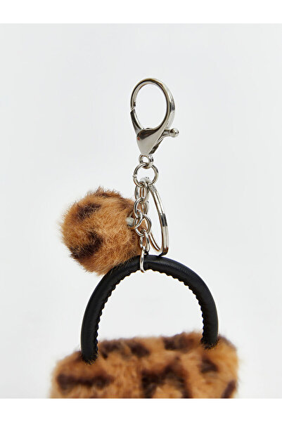 LC Waikiki Sparkling Choices from Shining Store |   Leopard Detailed Charm Keychain