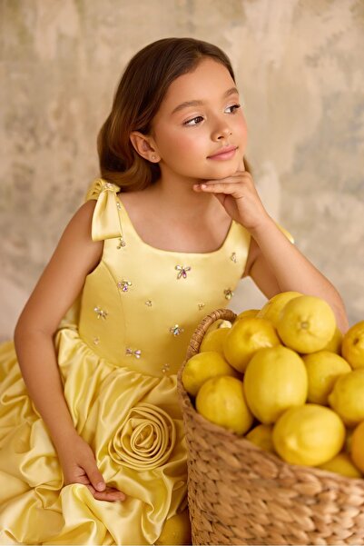 FİLİZ ŞANAL Kız Çocuk Abiye Elbise – SarıPrenses Model Fiyonk Detaylı Nikah & Düğün Elbisesi dogum günü