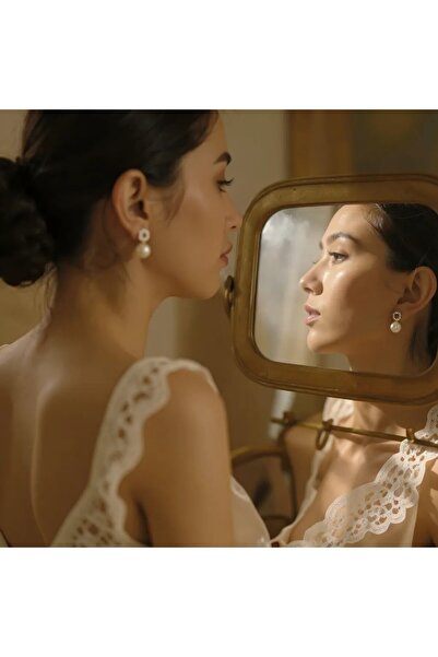 HOBİSY GIFT SHOP Zirkon Taşlı İnci Küpe – Zarif Çelik Küpe, Düğün ve Davet İçin Işıltılı Kadın Takısı | Gümüş Renk