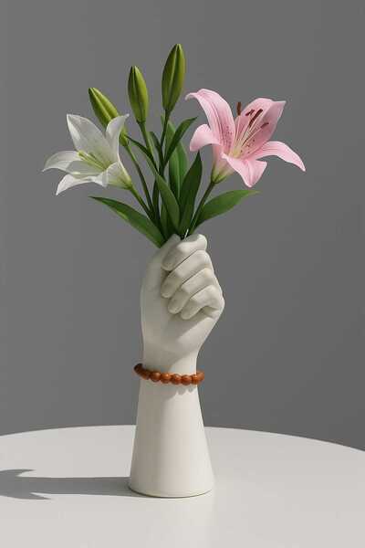 Karra Art Διακοσμητικό βάζο από σκυρόδεμα σε σχήμα χεριού – Ύψος 16 εκ., Βάθος 6 εκ.