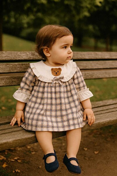 Renata's Kız bebek %100 pamuklu organik ekoseli sevimli ayı işlemeli elbise