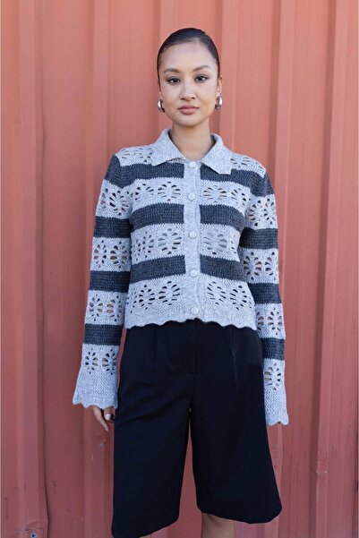 Marjinal Kadın %100 Yün Çiçek Desenli Düğmeli Hırka Kazak