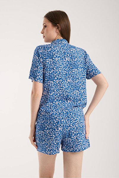 Nevala çiçek desenli mavi renkli viskon Şortlu Dokuma Pijama Takımı