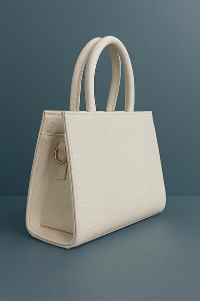 Generic Stylish Ladies Handbag – Gold Buckle, PU Leather