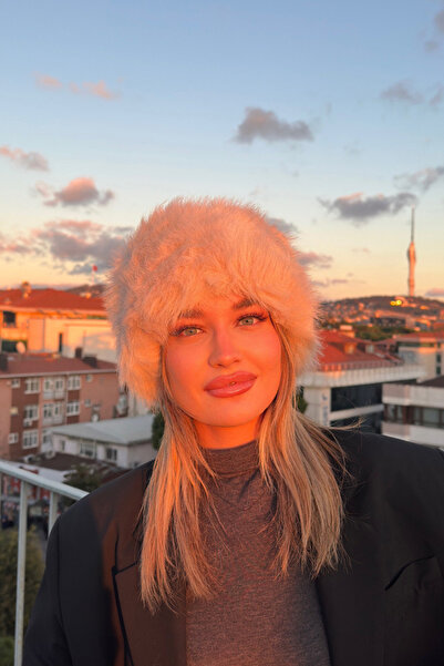 Mavelle Women's Beige Russian Style Kalpak |   Slavic, Mongolian Faux Fur Women's Hat