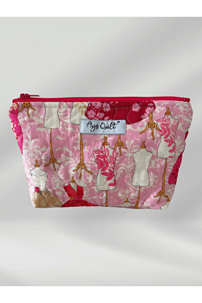 Ays Quilt حقيبة مكياج صغيرة منقوشة باللون الوردي
