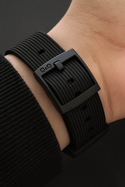 Q&Q Unisex Wristwatch – Black Strap – Gold Detailing – 10 Atm Water Resistant – 2 Years Warranty